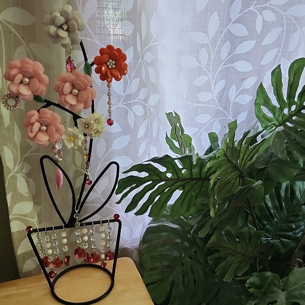 Recycled Jewerly Art Home Accent